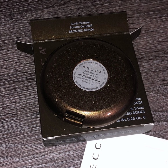 NIB New BECCA Bronzed Bondi Sunlit Sun-Kissed Bronzer for a Sun-Kissed Glow - Picture 9 of 13